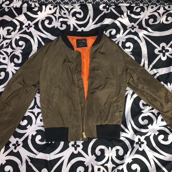 Fashion Nova Jackets & Blazers - ZIP UP BOMBER JACKET